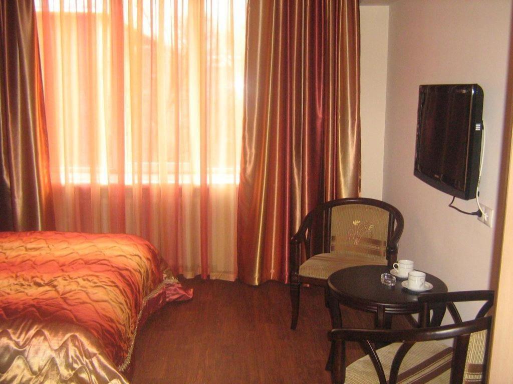 Kausar Hotel 阿拉木图 客房 照片