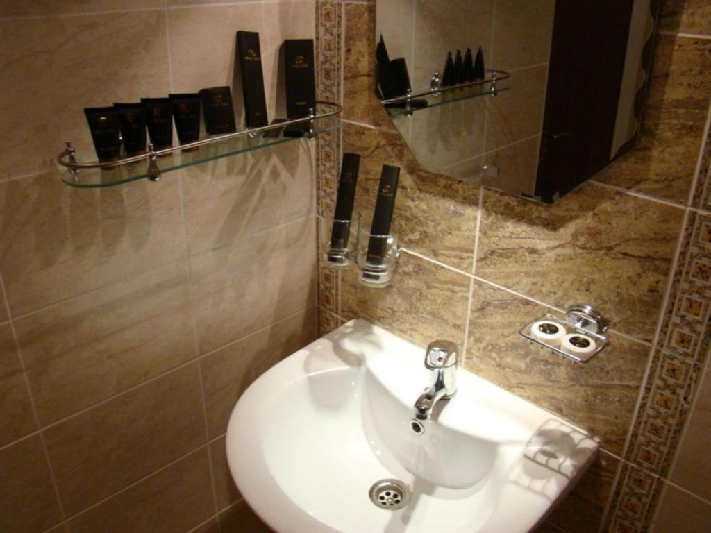 Kausar Hotel 阿拉木图 客房 照片
