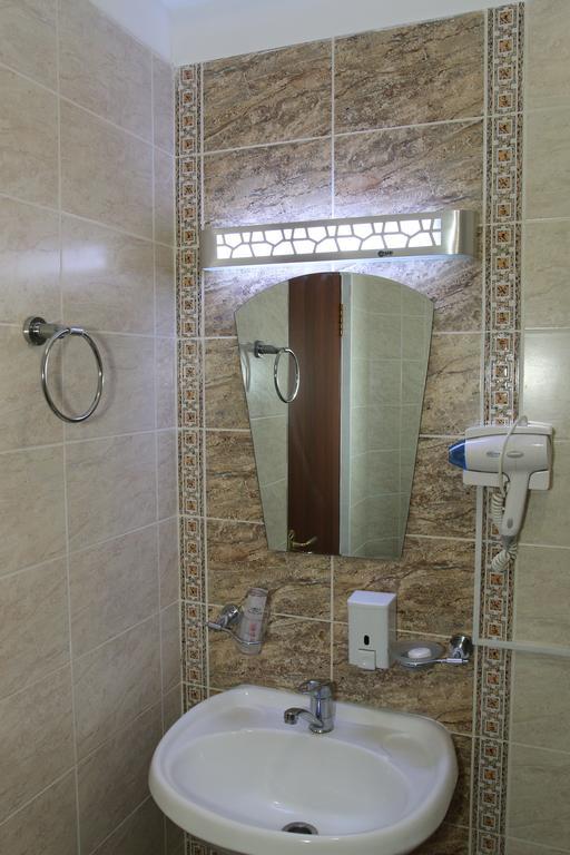 Kausar Hotel 阿拉木图 客房 照片