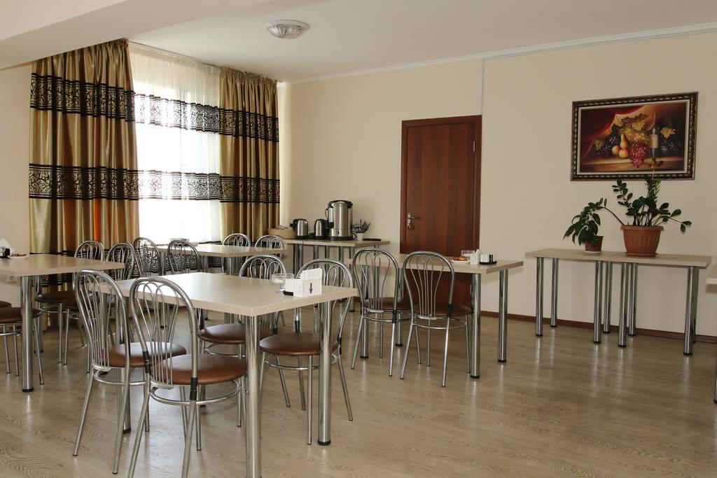 Kausar Hotel 阿拉木图 外观 照片