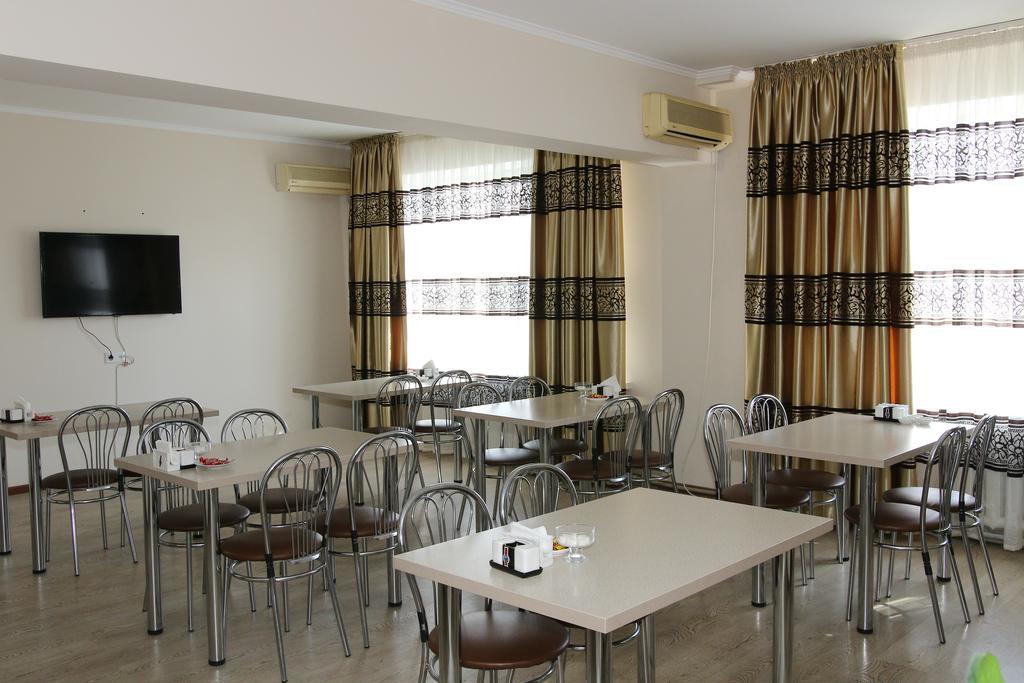 Kausar Hotel 阿拉木图 外观 照片